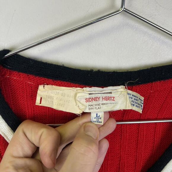 Vintage Red Cardigan with 76 Patch 80s1 - Picture 8 of 8